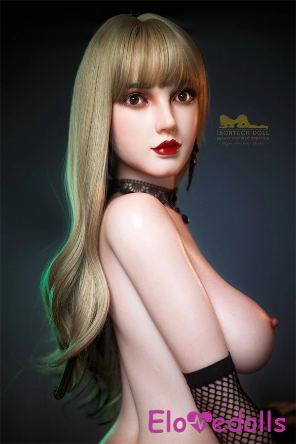 בובות מין זעירות