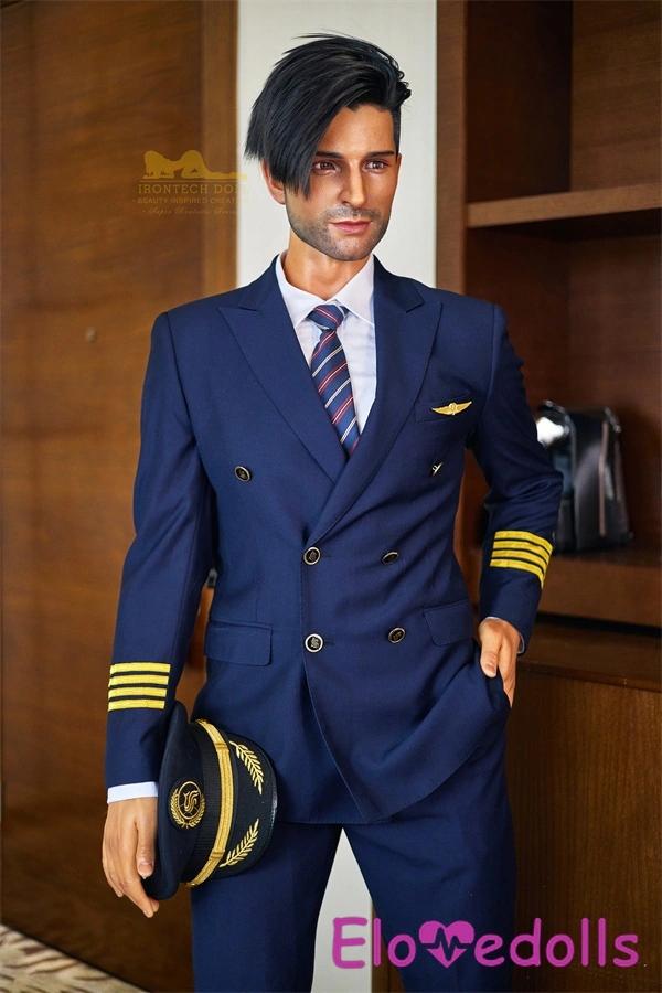 boneka cinta realistis yang sempurna