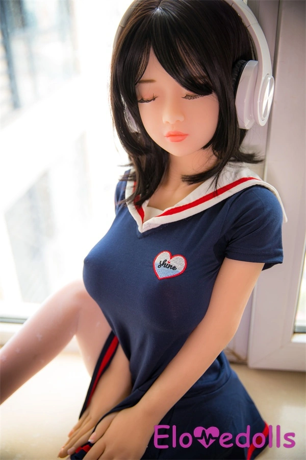 chlap šuká sexuální panenku