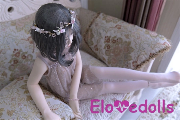 Búp bê tình dục ngực khổng lồ