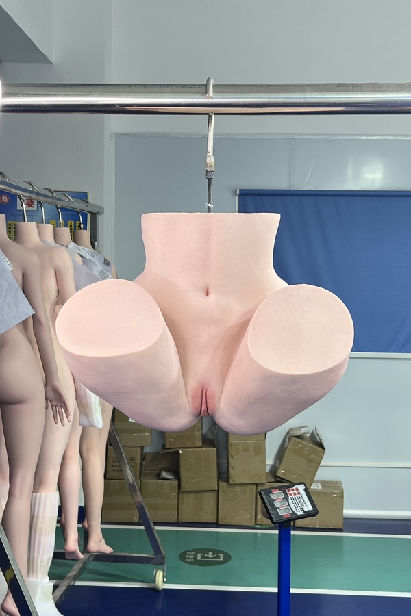 39cm Silicone Medium Breasts Gray Eyes Thin Lips Sex Doll Torso Gallery 2