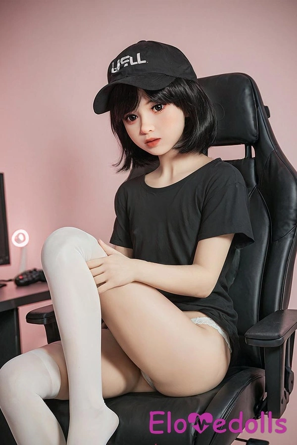 132cm A Cup TPE Thin Lips Black Gray Eyes Japanese Sex Doll Detail View 4