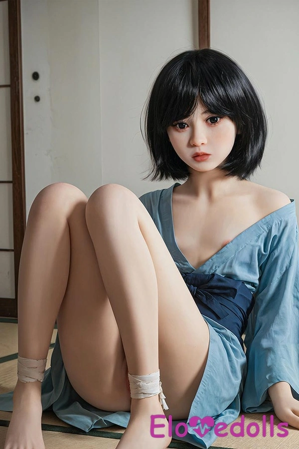 132cm A Cup TPE Black Gray Eyes Petite Japanese Sex Doll Detail View 9