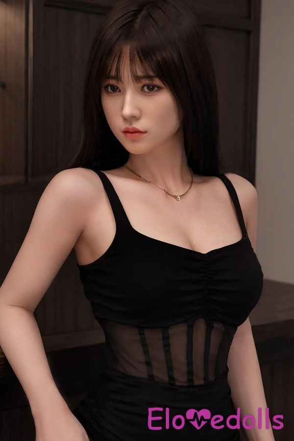 Compact TPE adult doll Chloe with hourglass waist and hip measurements