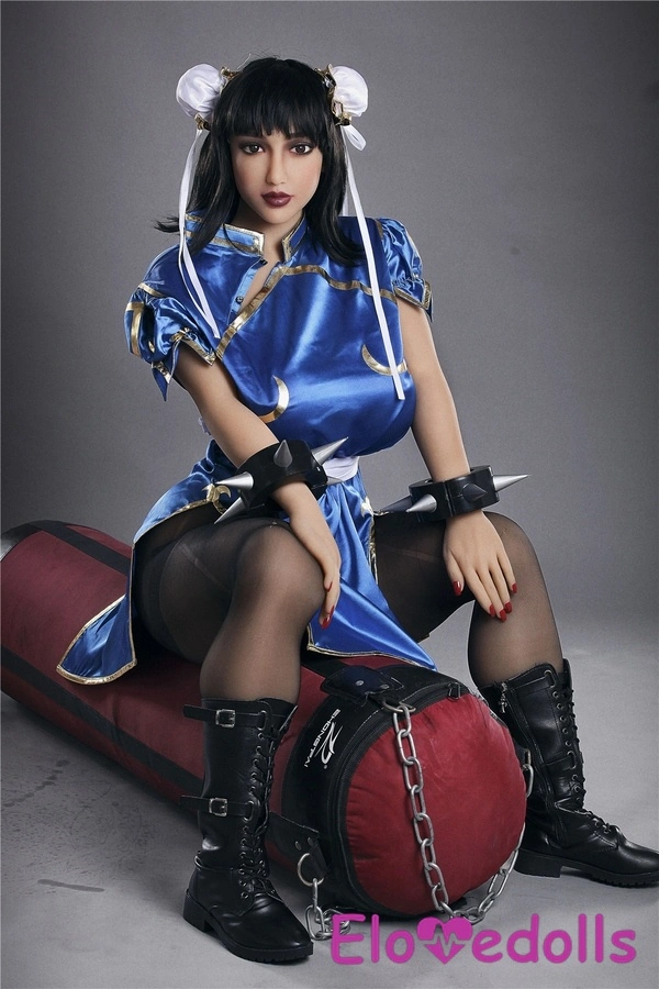 158 cm TPE pisikeste siniste silmadega läikivate huultega parimate seksinukkude detailvaade 3