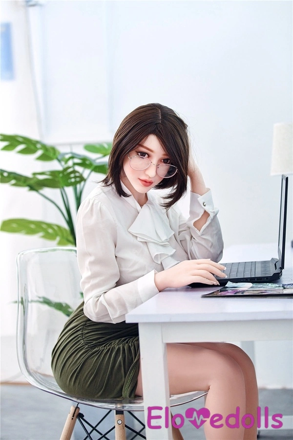 159 см TPE Petite Small Butt Brads Size Gray Eyes Realistic Sex Doll Gallery 6