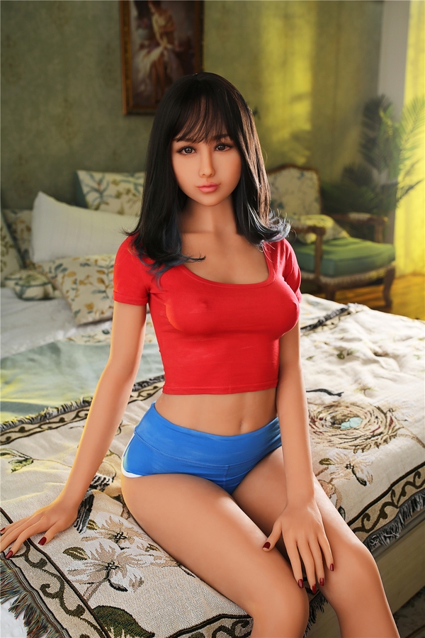 168cm TPE Gray Eyes Petite Breasts Brunette Teen Sex Doll Product