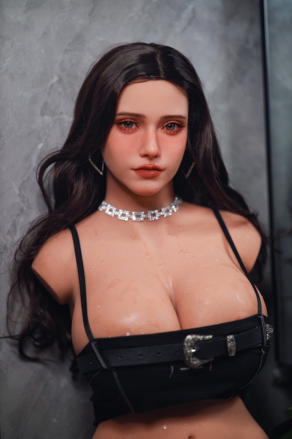 85cm E Cup TPE Voluptuous Gray Eyes Full Lips Sex Doll Torso Detail View 1