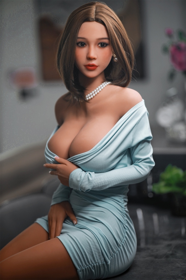 166cm E Cup TPE Voluptuous Brunette Petite Breasts Realistic Sex Doll Gallery 5