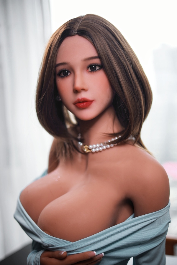 166cm E Cup TPE Brunette Petite Breasts Amber Eyes Realistic Sex Doll Detail View 6