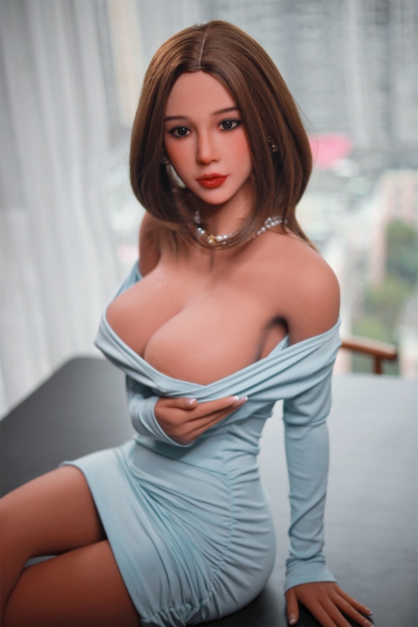 166cm E Cup TPE Amber Eyes Petite Breasts Full Lips Realistic Sex Doll Detail View 7