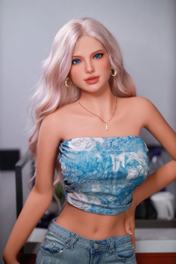166cm C Cup TPE Petite Blonde Thin Lips BBW Sex Doll Product