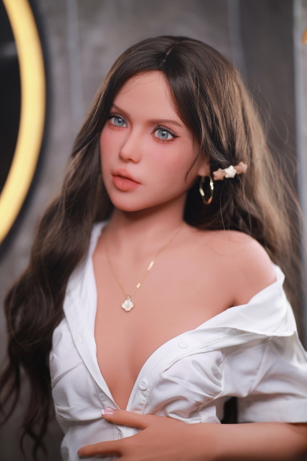 157cm C Cup TPE Voluptuous Natural Lips Brunette BBW Sex Doll Detail View 5