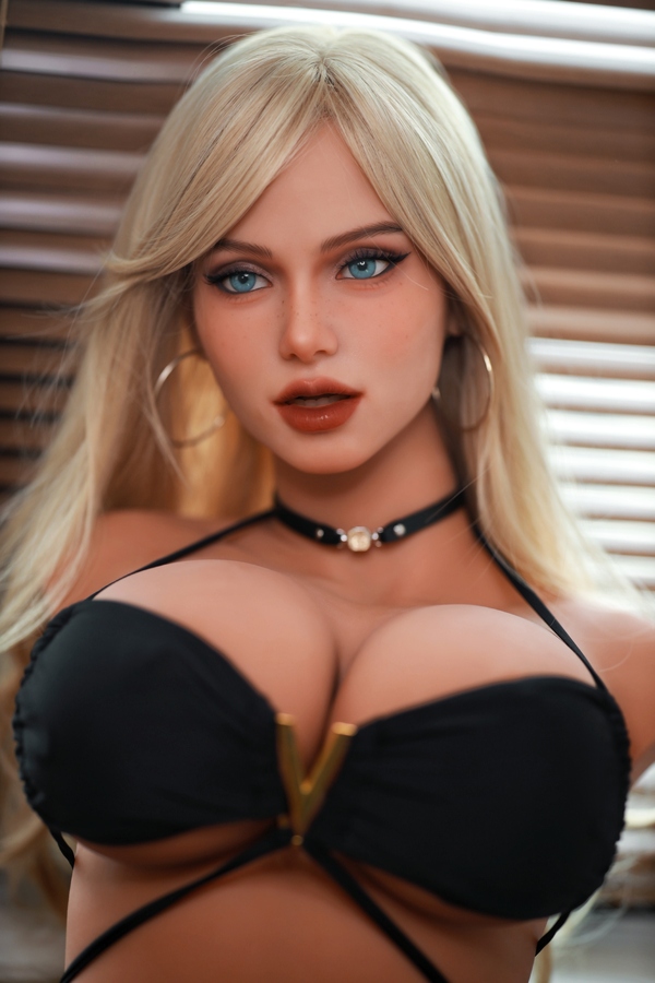 85cm E Cup TPE Voluptuous Glossy Lips Blonde Sex Doll Torso Product