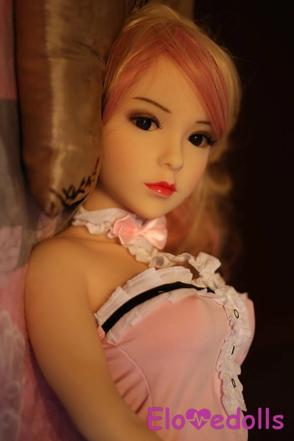 ตุ๊กตาเซ็กส์มินิสีชมพู ขนาด 100 ซม. คัพ B TPE หน้าอกเล็ก ตาสีเหลืองอำพัน แกลเลอรี่ 3