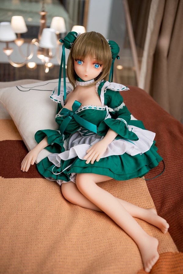 ove15-05 05 doll