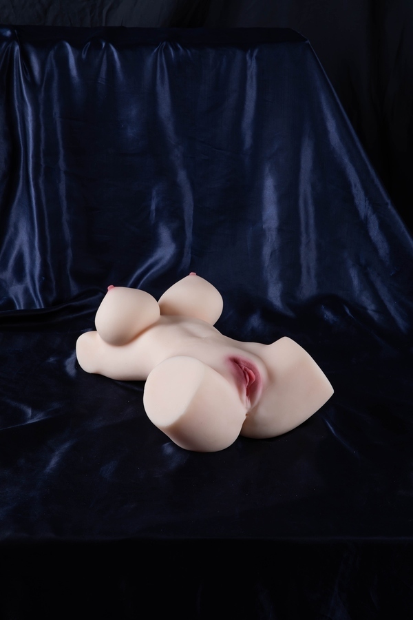 47cm TPE Amber Eyes Voluptuous Thin Lips Sex Doll Torso Gallery 2