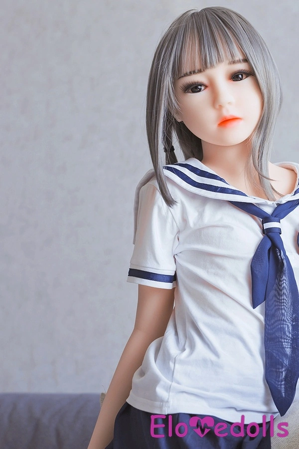 Boneka Seks Jepang Putih Mungil Mata Biru TPE 128cm A Cup