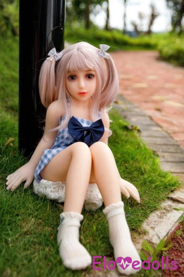 маленькі нагрудні секс-ляльки