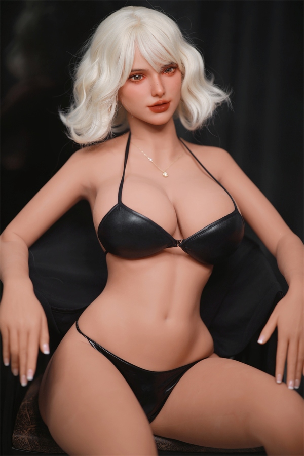166cm E Cup TPE Blonde Extra Large Breasts Gray Eyes Sex Doll Detail View 3