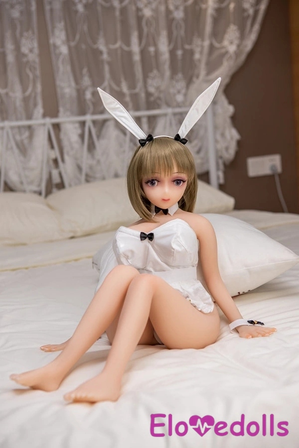 ovu15-10 09 doll