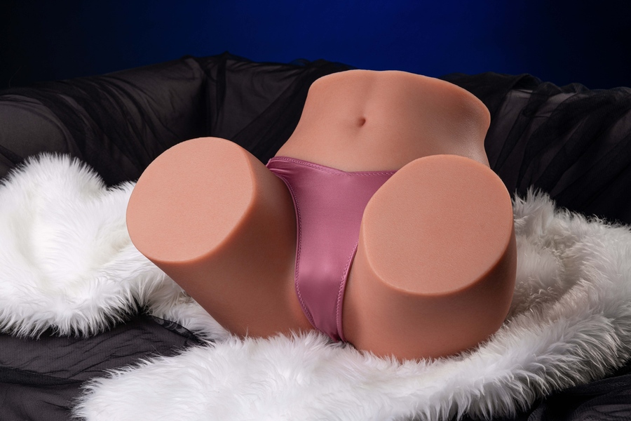 ovu15-17 01 doll