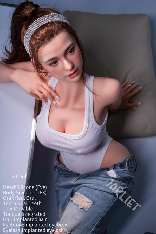 163cm D Cup Silicone Brunette Amber Eyes Full Lips Celebrity Sex Dolls Detail View 20