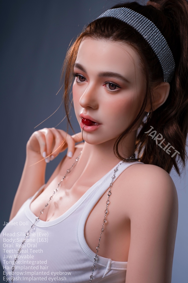 163cm D Cup Silicone Medium Breasts Amber Eyes Full Lips Celebrity Sex Dolls Detail View 28