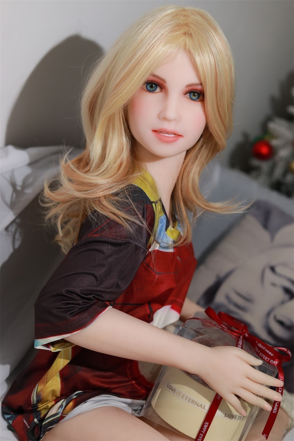 ovu27-36 05 doll