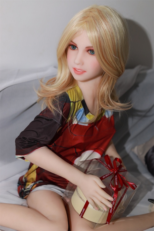 ovu27-36 06 doll